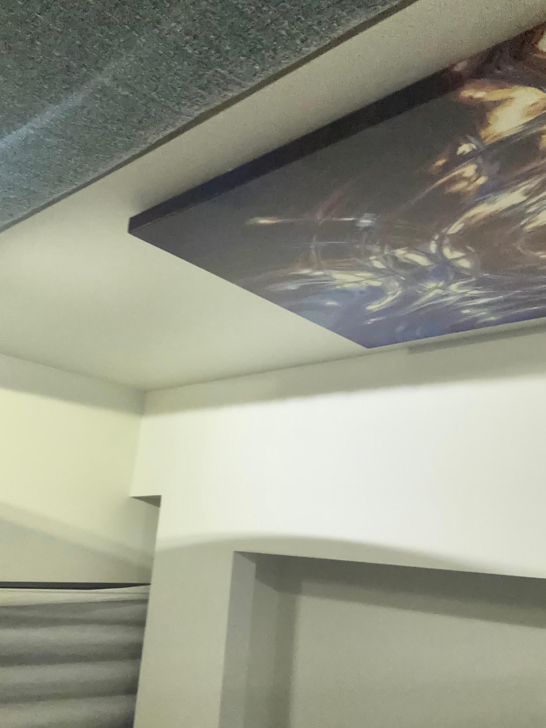 Nice painting above the bed