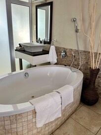 Excellent bath facilities.