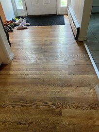 Floor leading to a he front door