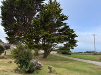 Der Blick von der Terrasse aufs Meer