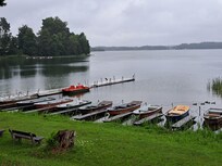 Blick auf die Leihboote und den Anglersteg