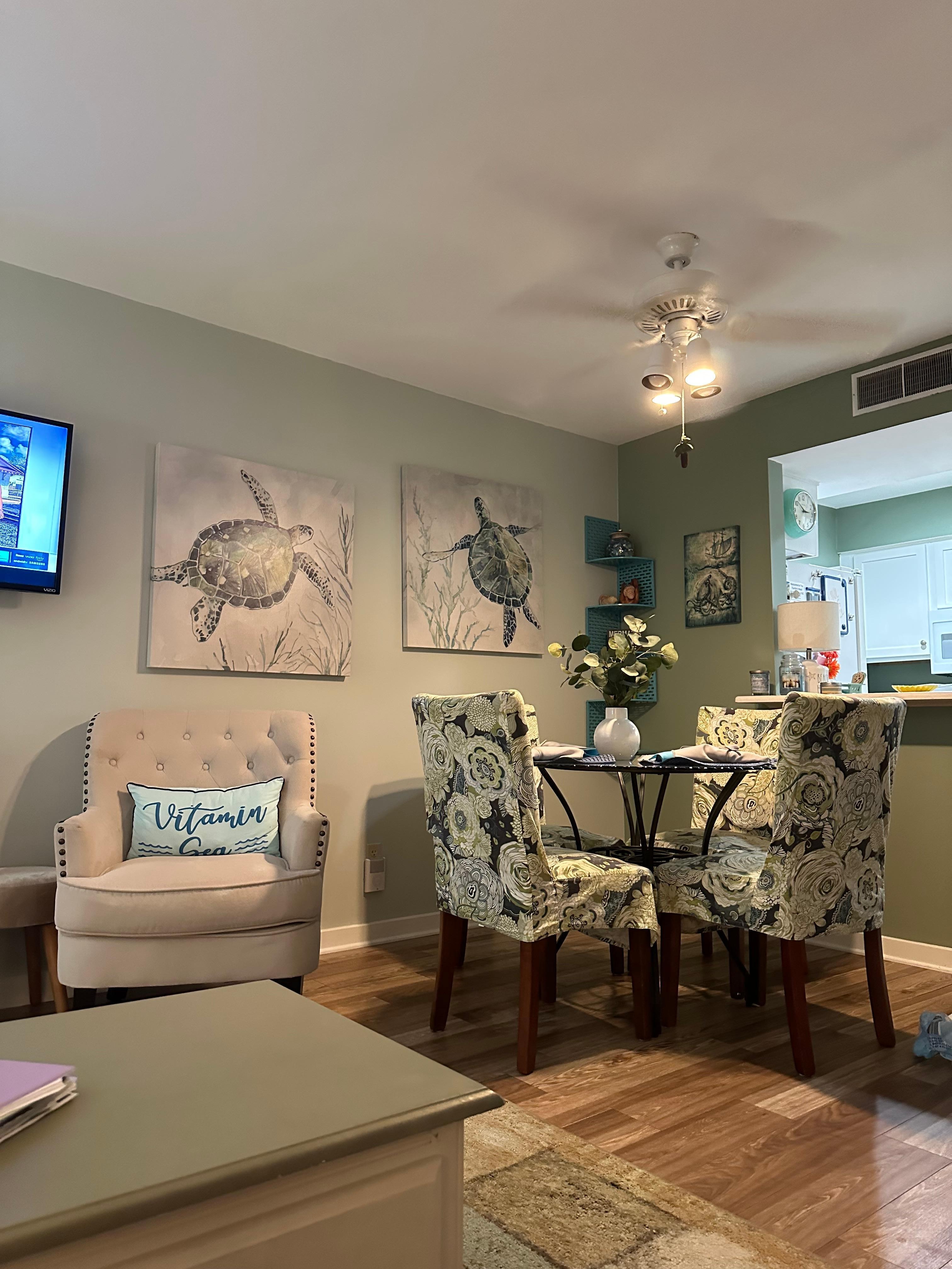 Living room/dining room