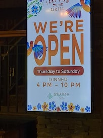 Yes, we saw this there. We looked forward to going to other restaurants in the area but ALL have crazy hours. this one is at the resort but we did not get to try it. We were so looking forward to a good breakfast there but not open anyway.