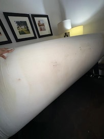 Colchón asqueroso!!!