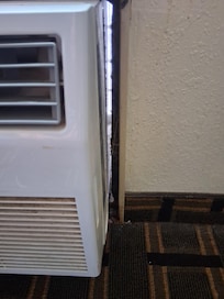 Gap at the heating/ cooling unit.