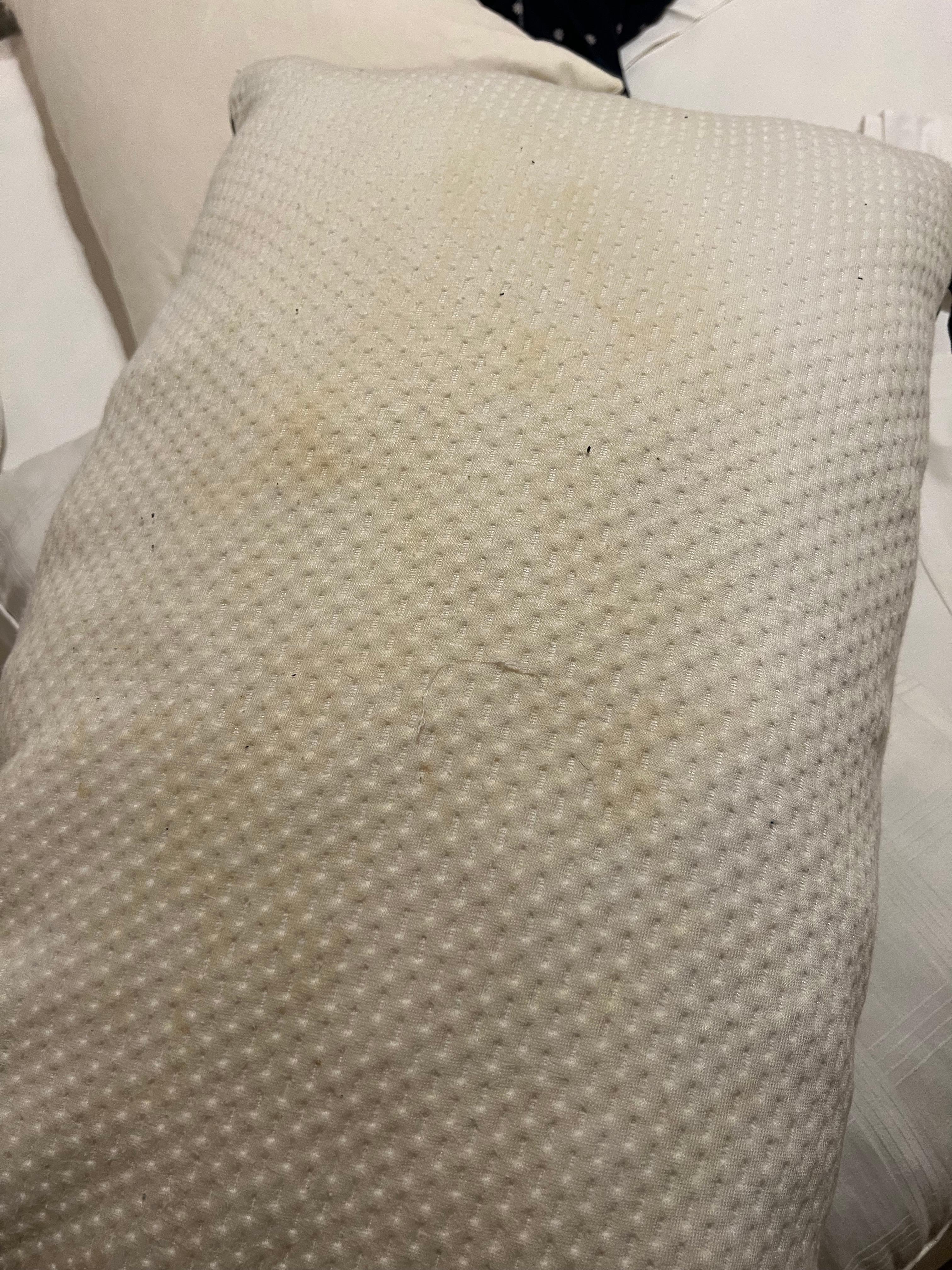 Disgusting pillows, so bad we did not use them. Apparently there were no replacements available.