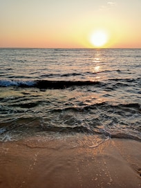 Amanecer en la Bahía de la Media Luna.