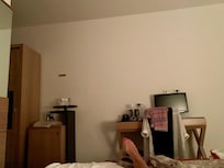 Ăquipement de la chambre . Tv minuscule đ