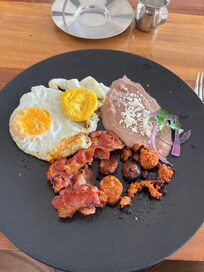 Eggs with bacon and sausage