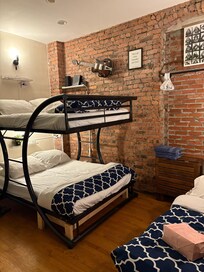 The top bunk was very noisy when she moved in it.