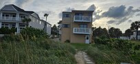3 story town.home with no beach view