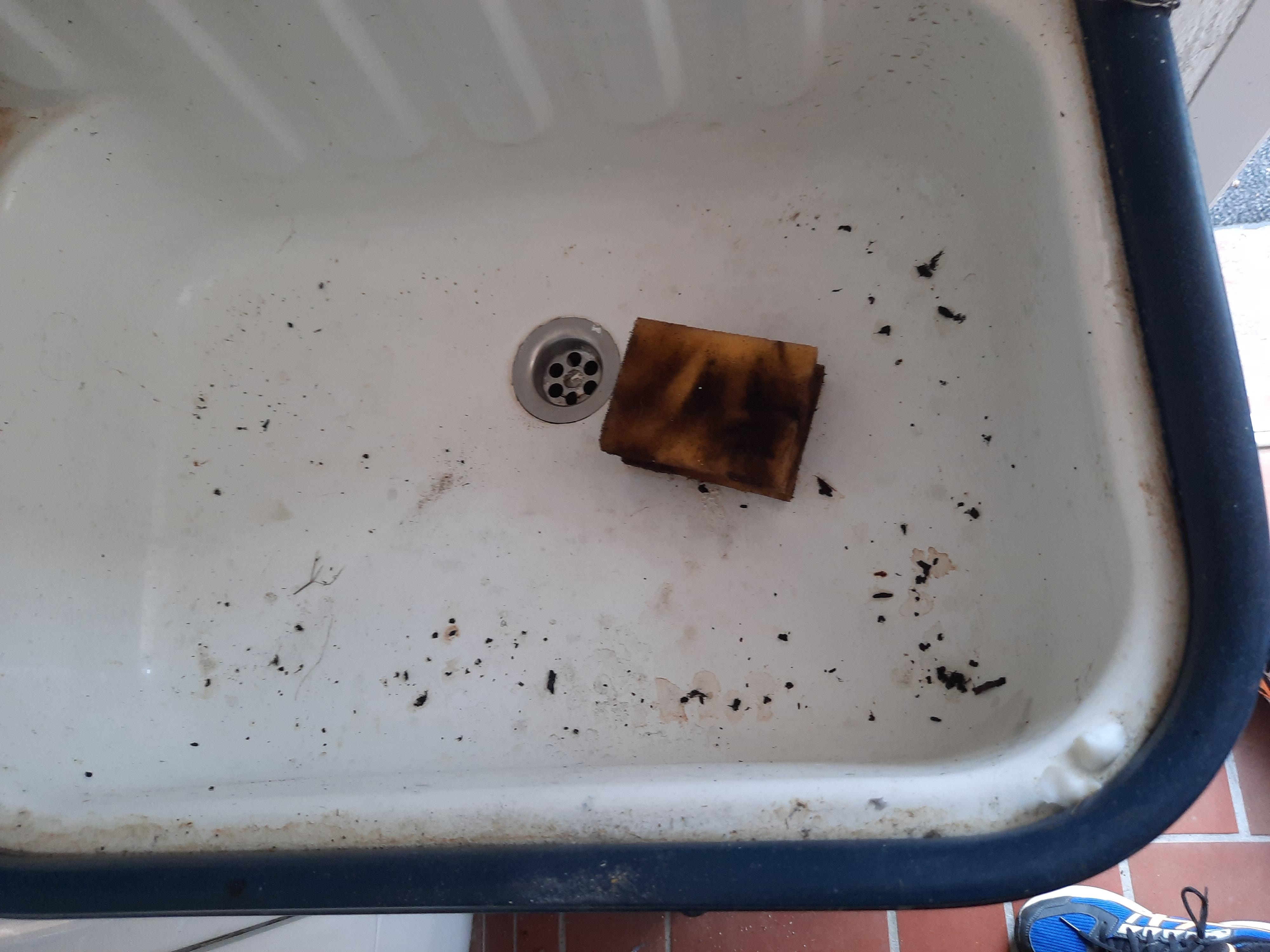 Waschbecken in der Waschküche