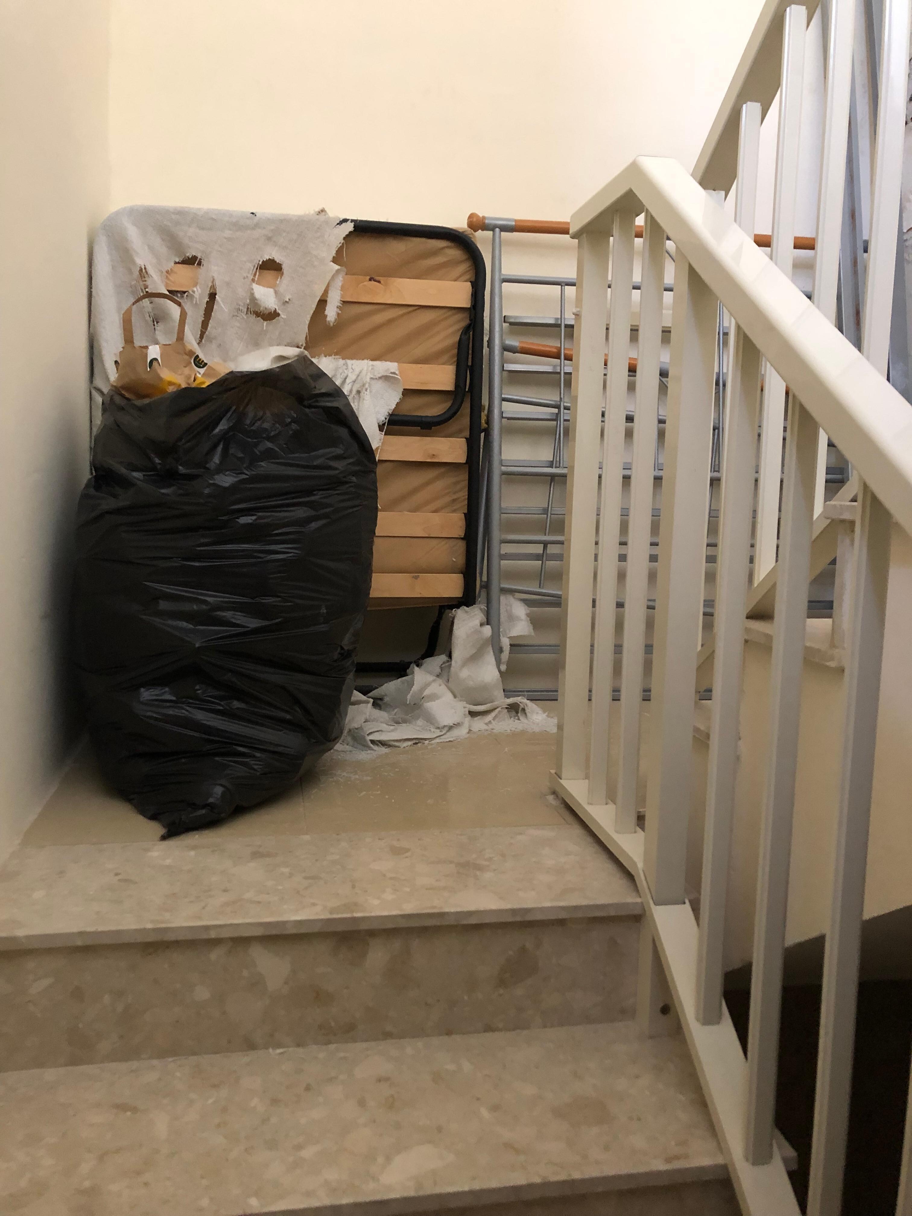 Vue de la porte de l'appartement