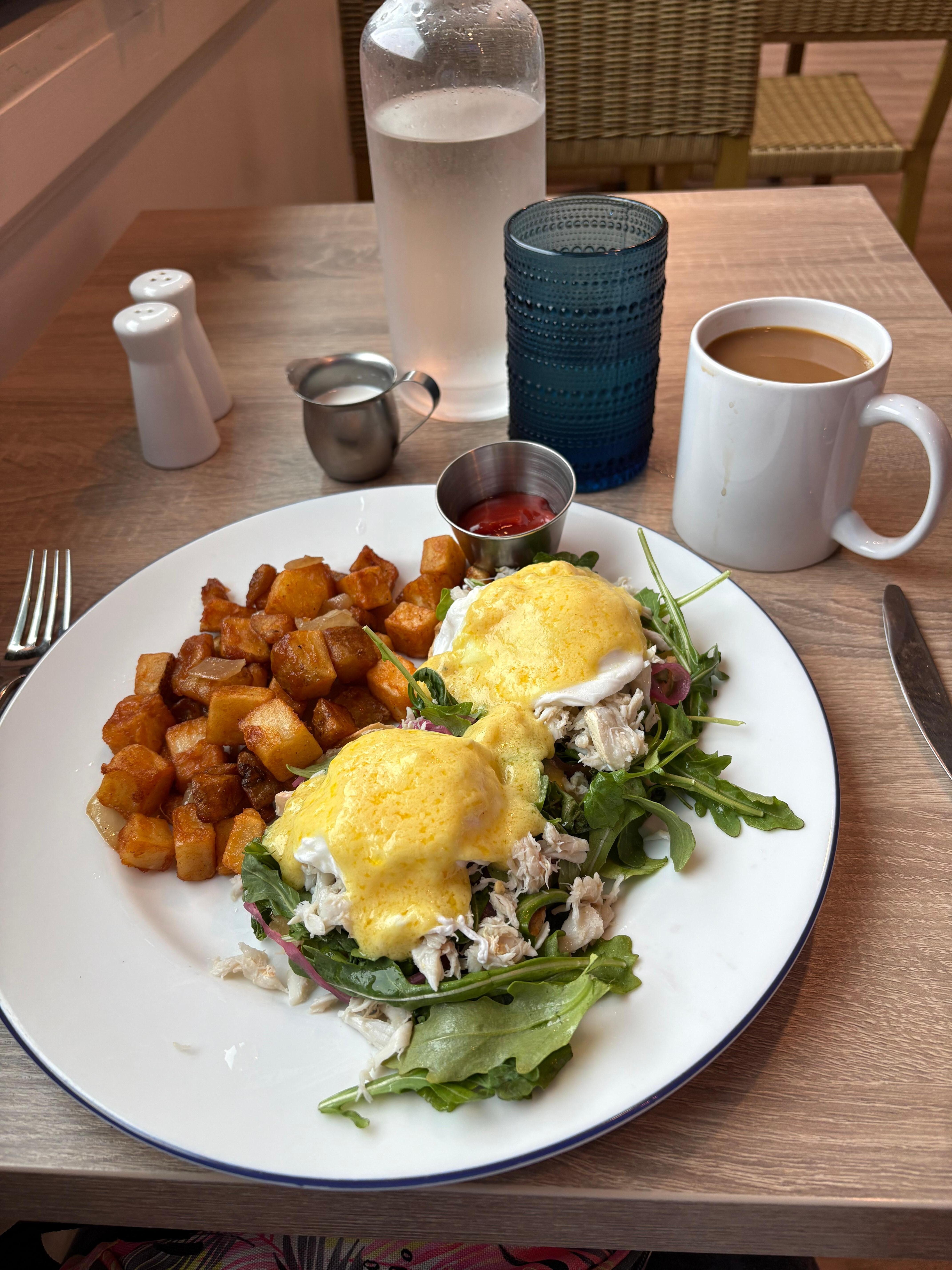 Delicious Egg Benedict with crab meat for breakfast at The Tide Restaurant 