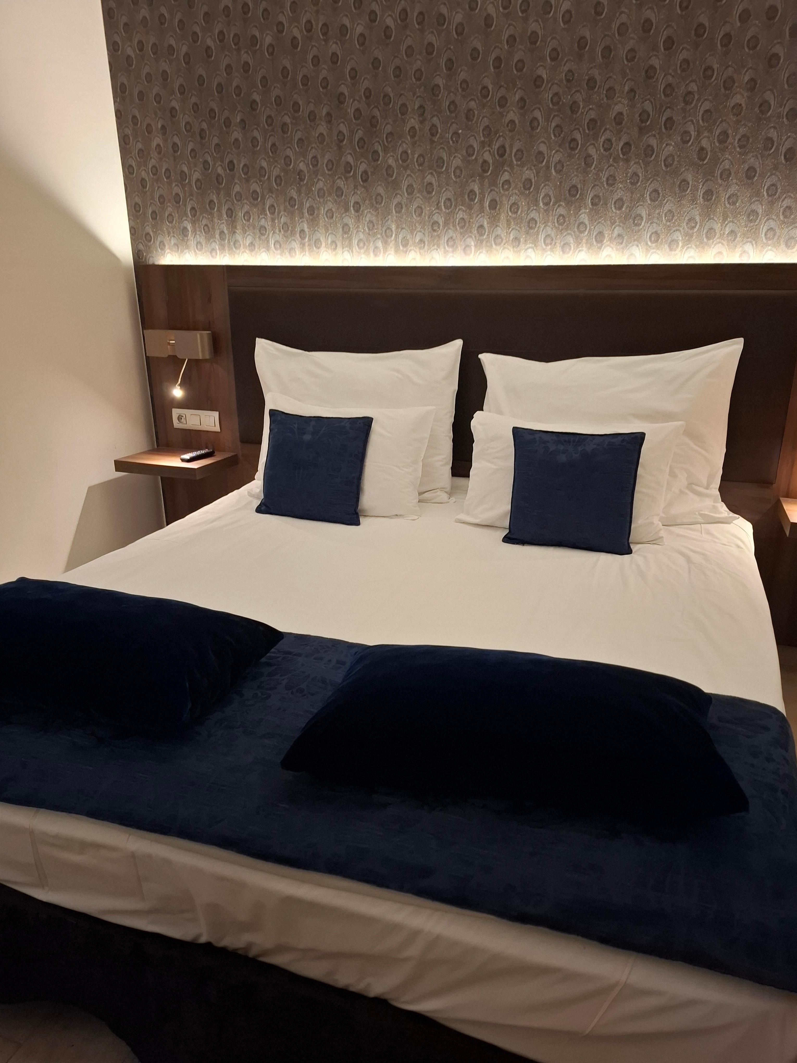 Modern bedroom, just ak for a firmer pillow 