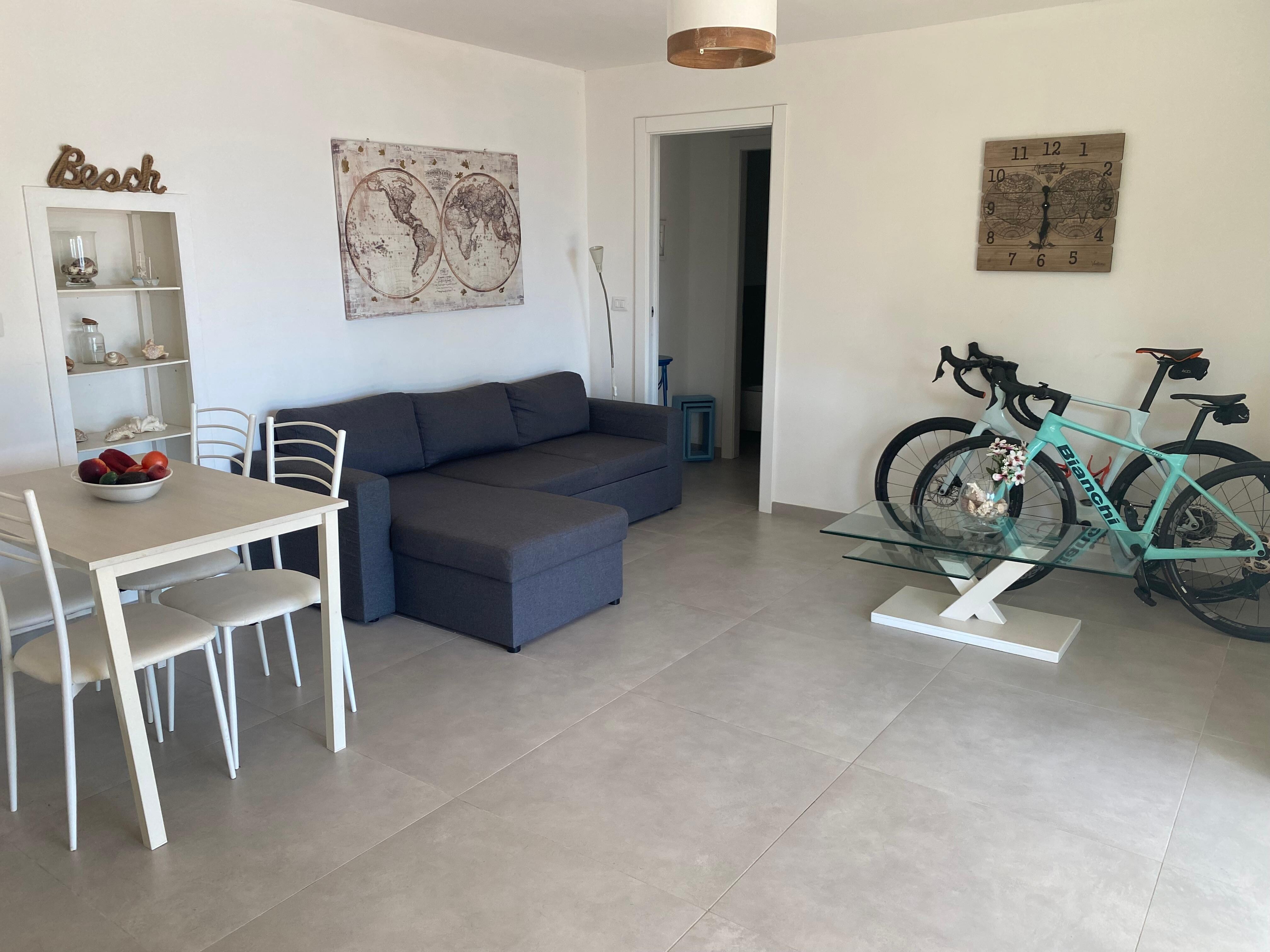 Klimaanlage montiert, wenn man reinkommt keine gute Luft, nach 5 Min Klima wieder okay. 