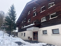 Able to park two cars outside, despite busy half term week.