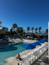 Pool view from our balcony with the beach and Jimmy B’s in the background…