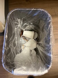 Nicht geleerter Mülleimer bei Ankunft