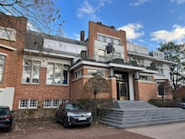 Façade