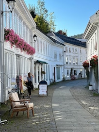 Lovely village with bookstores, galleries, bakery, a few restaurants.