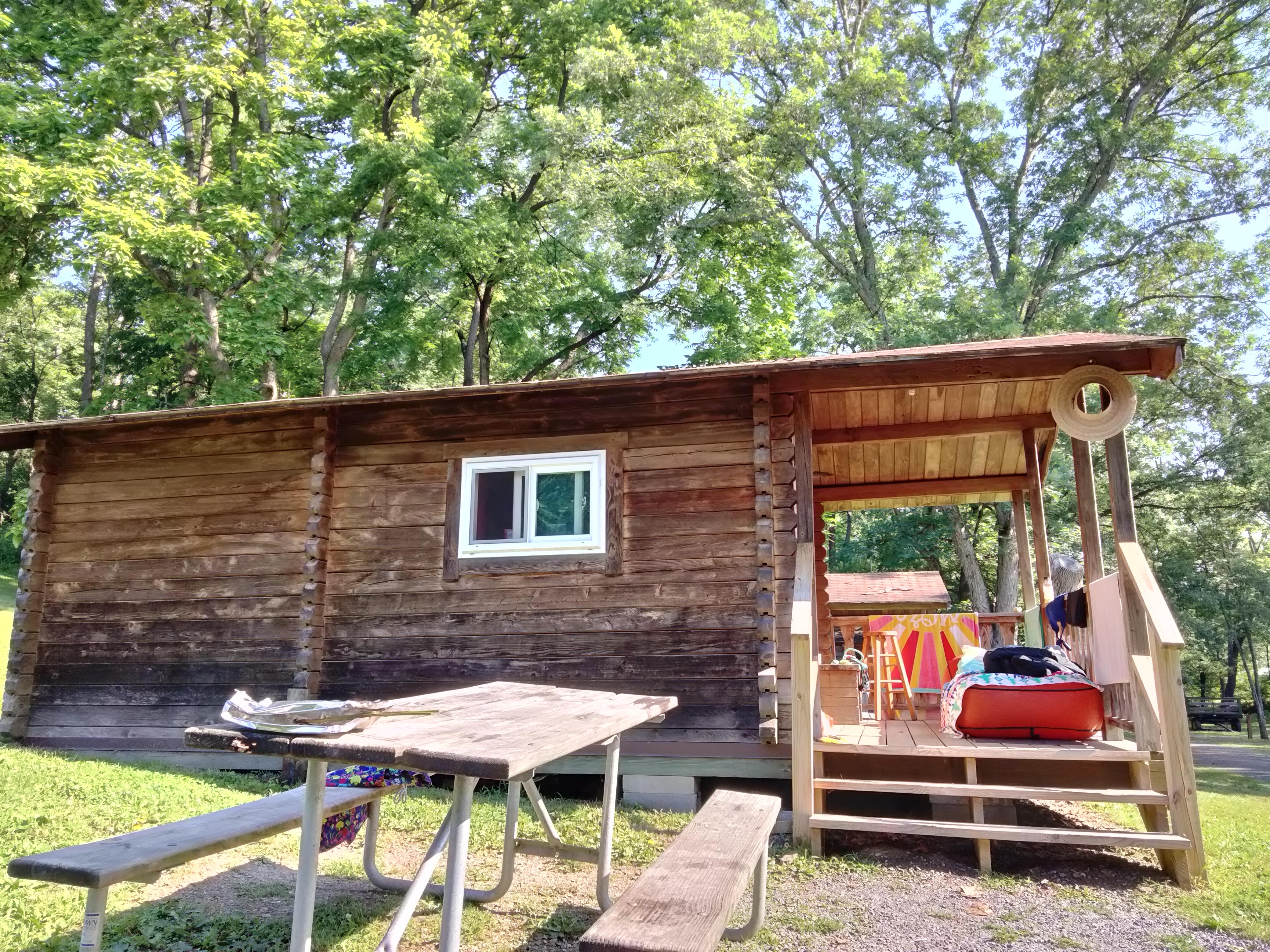 Cabin slept six. One full size bed, 2 sets of bunk beds. 