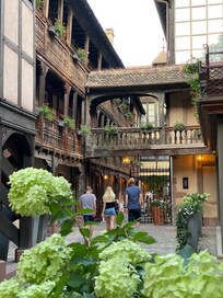 Hotellet set udefra.