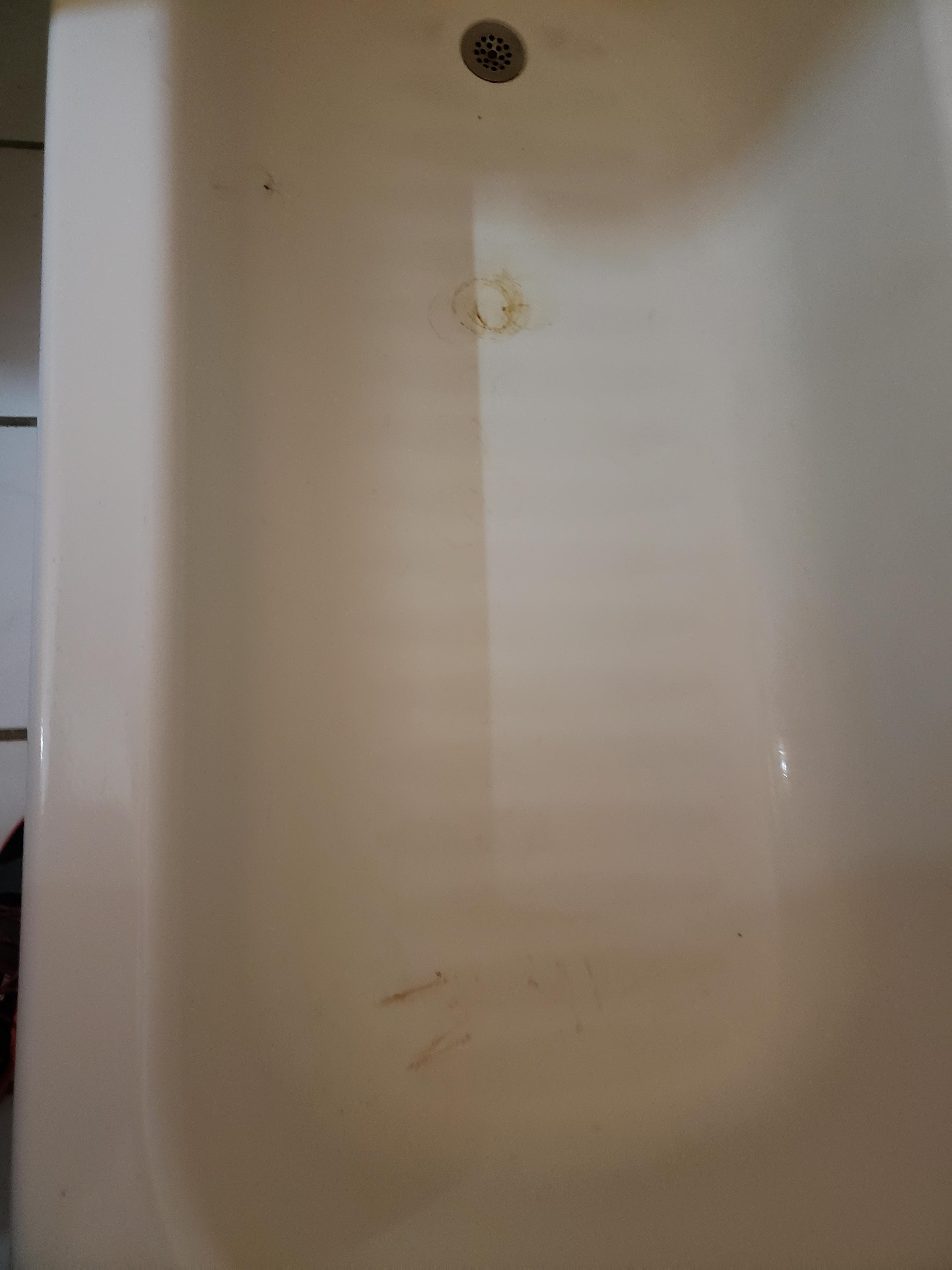 Stains in the bath tub