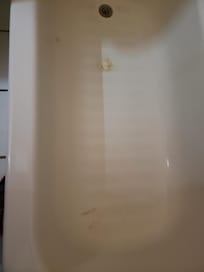 Stains in the bath tub