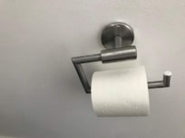 Paint stains also here.