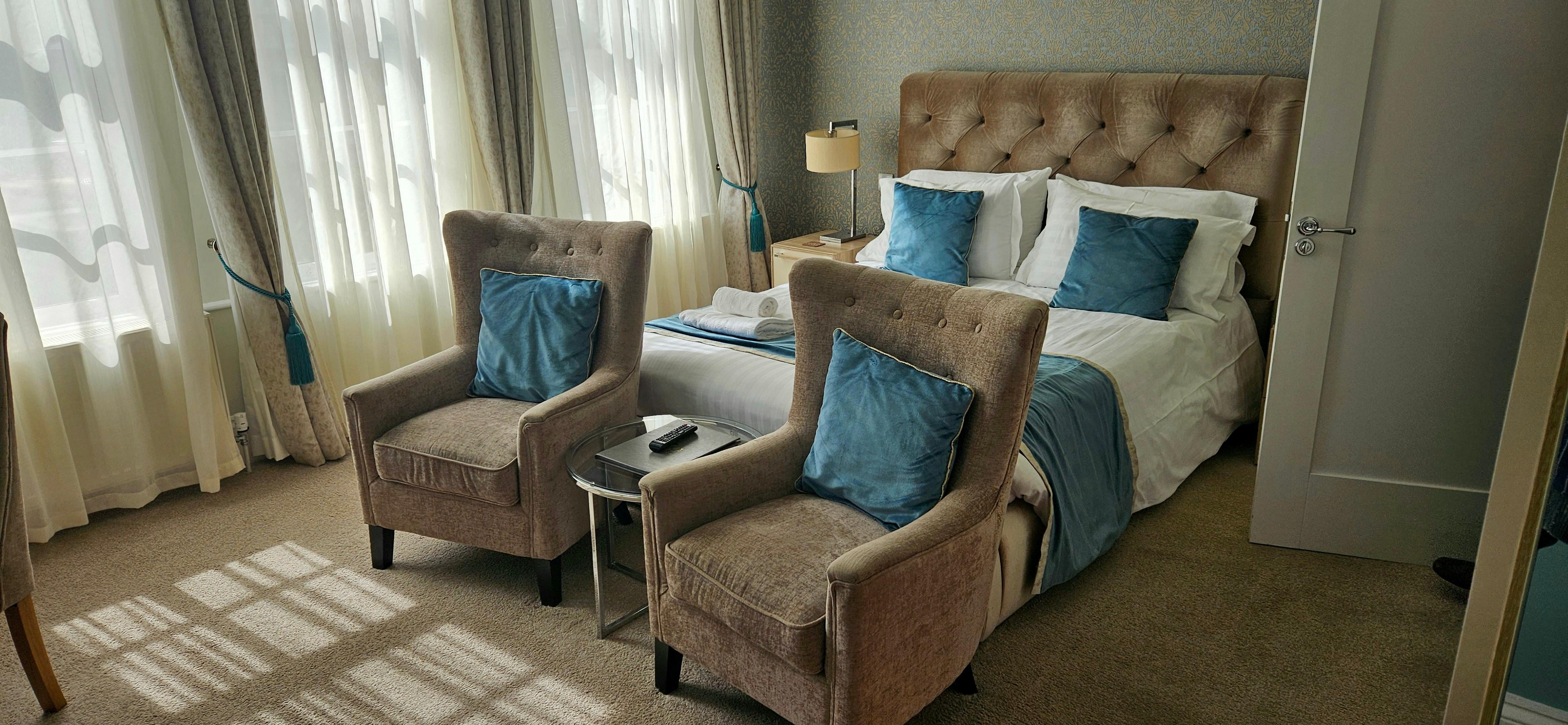 Signature suite: Aquamarine 