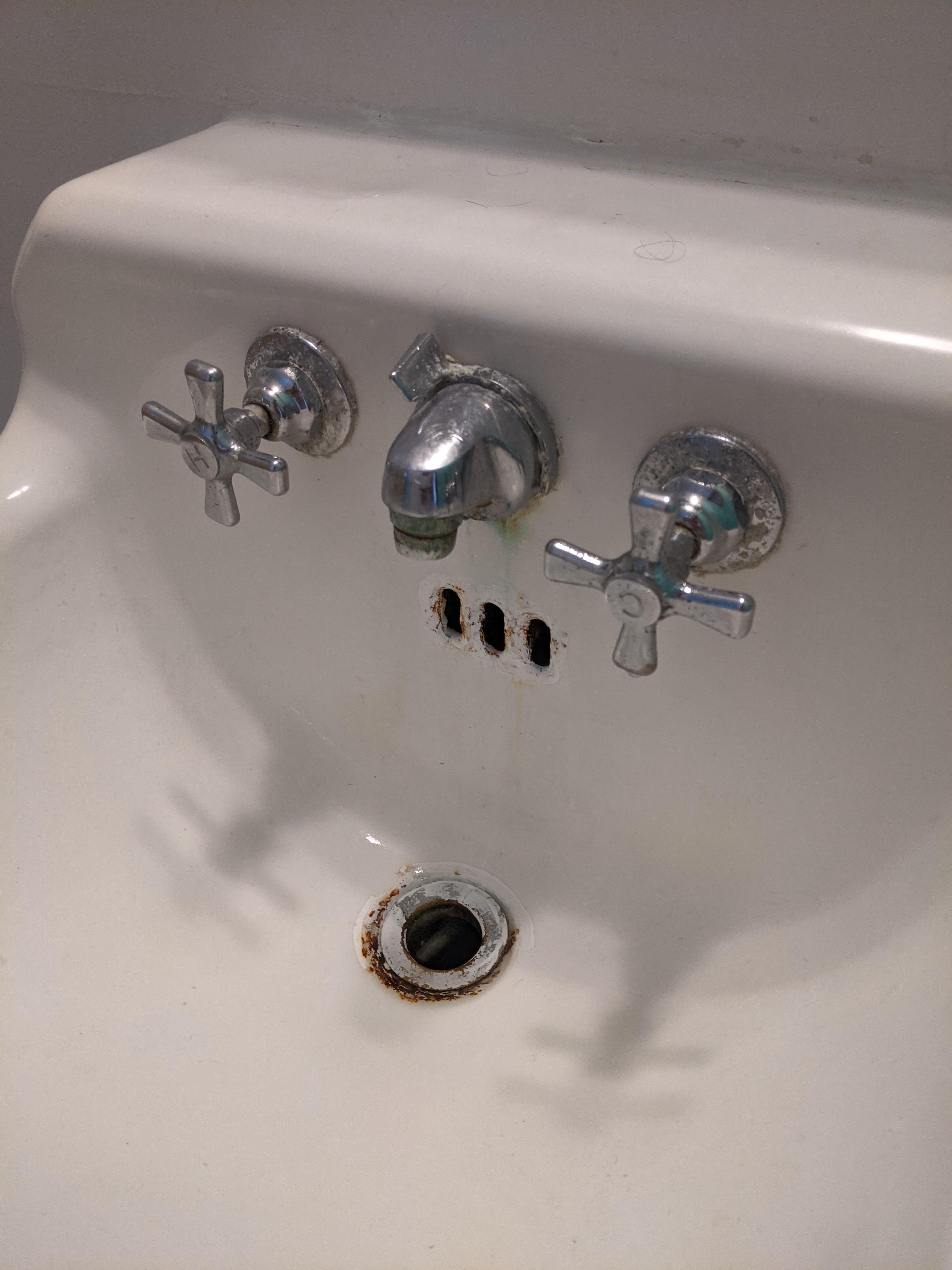 Bathroom sink - 1950?