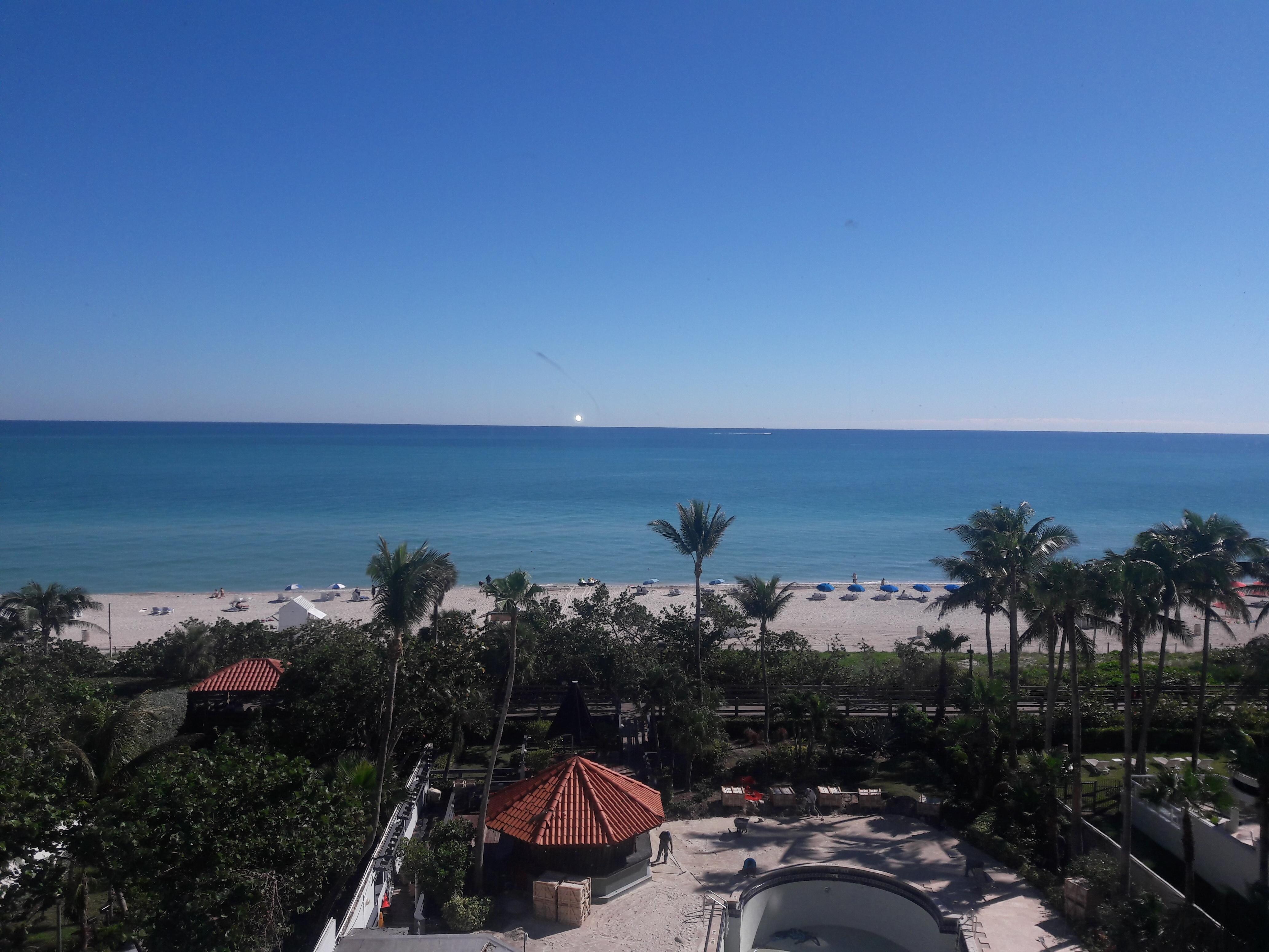Lexington Hotel Miami Beach In Rates Reviews On Orbitz A Very Nice Hotel Room I Love The View From Beach