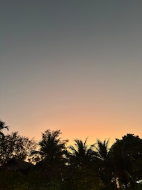 Coucher de soleil depuis la piscine