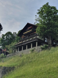 Wunderschön gelegenes Hotel Sonnenberg