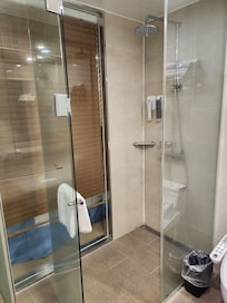 clean shower with bodywash/shampoo & conditioner