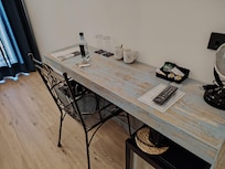 Schreibtisch im Zimmer