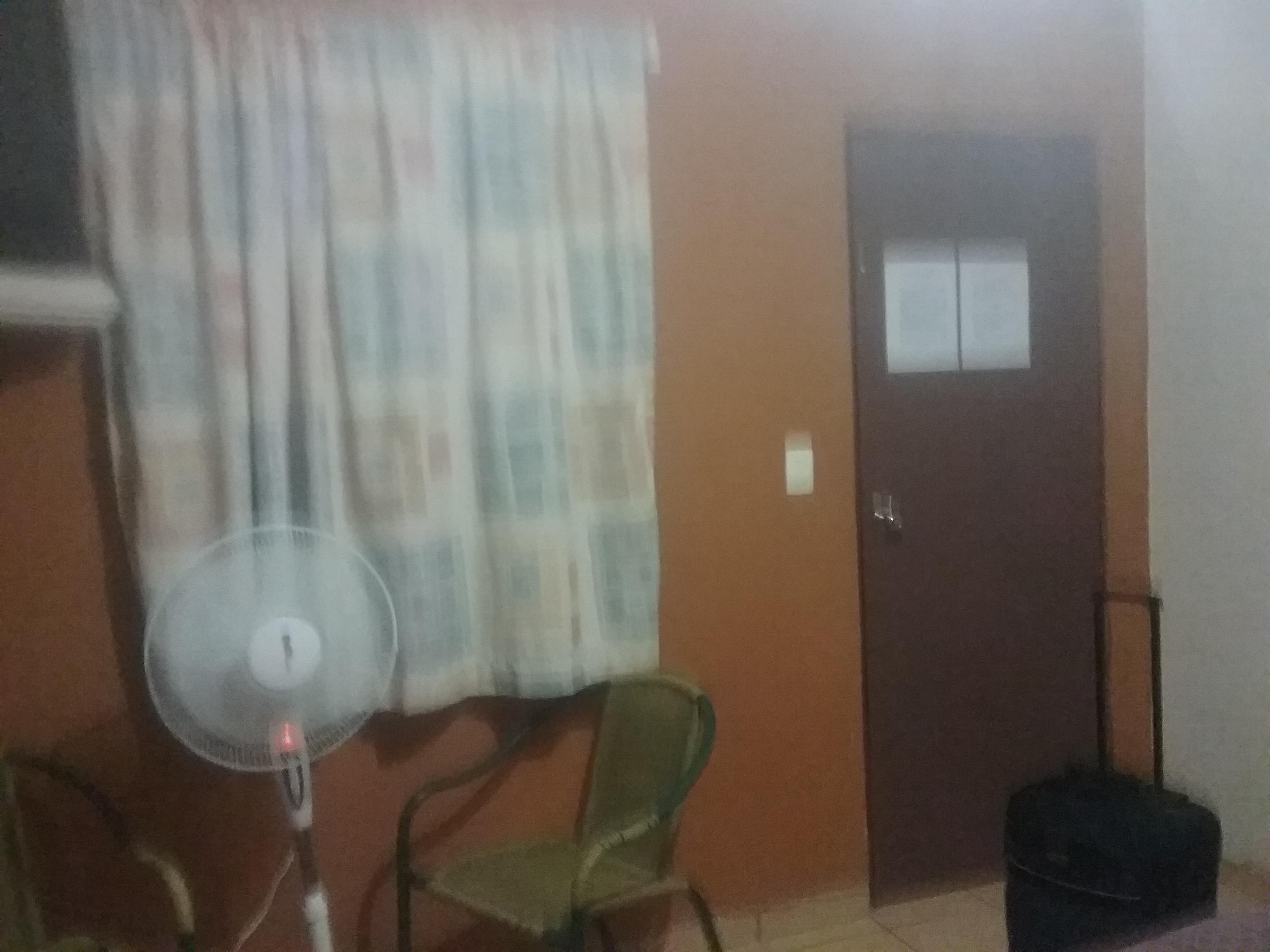 tv and bano door.