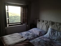 2. Schlafzimmer