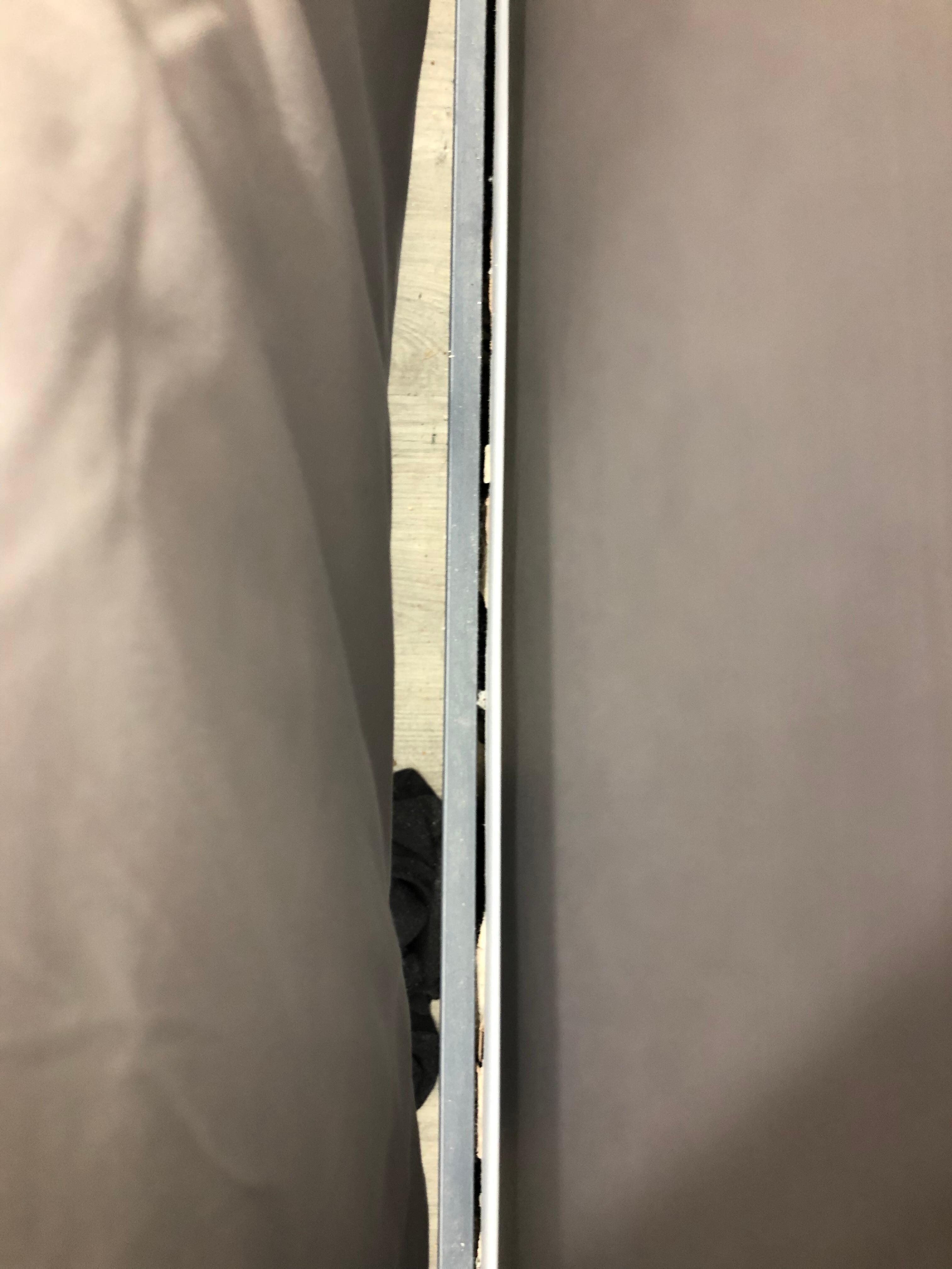 Sokk bak sengen ble heller ikke fjernet.