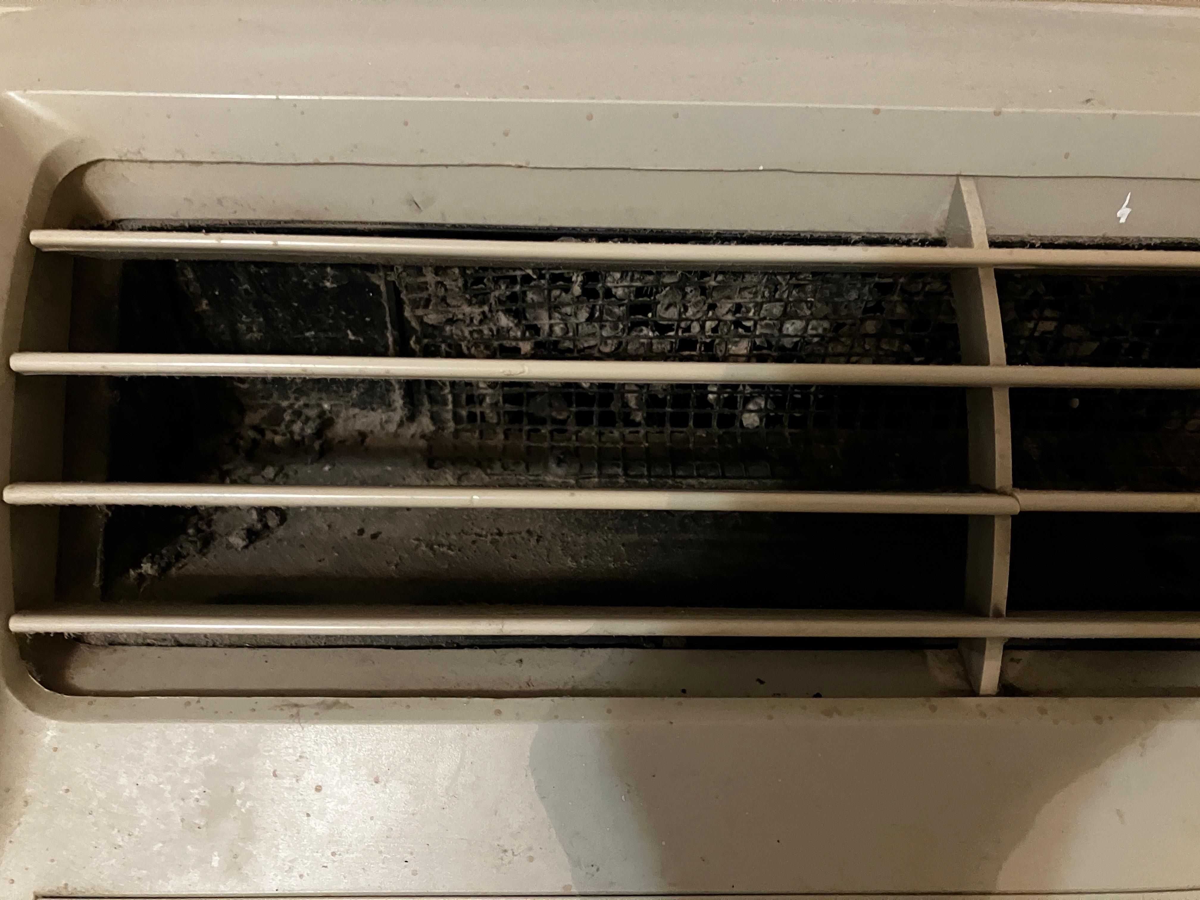 A/C vent. Filthy and didn’t work very well. Fans didn’t work either. 