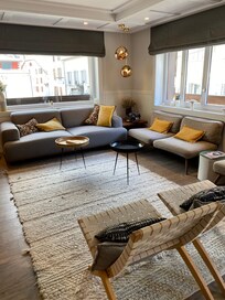 Lounge und Frühstückraum