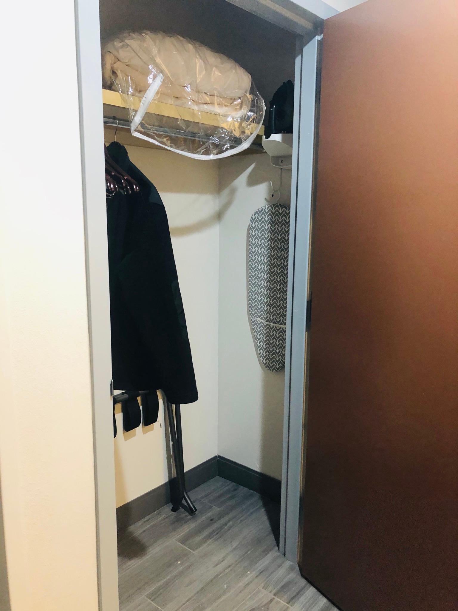 ソファベッド用のカンファターもちゃんとありました。