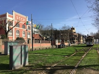 Trammuseum met oude tram ervoor