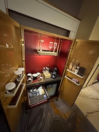 a proper “mini” bar