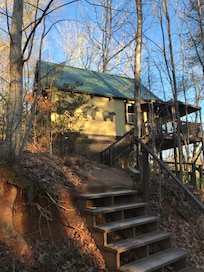 Riverview cabin
