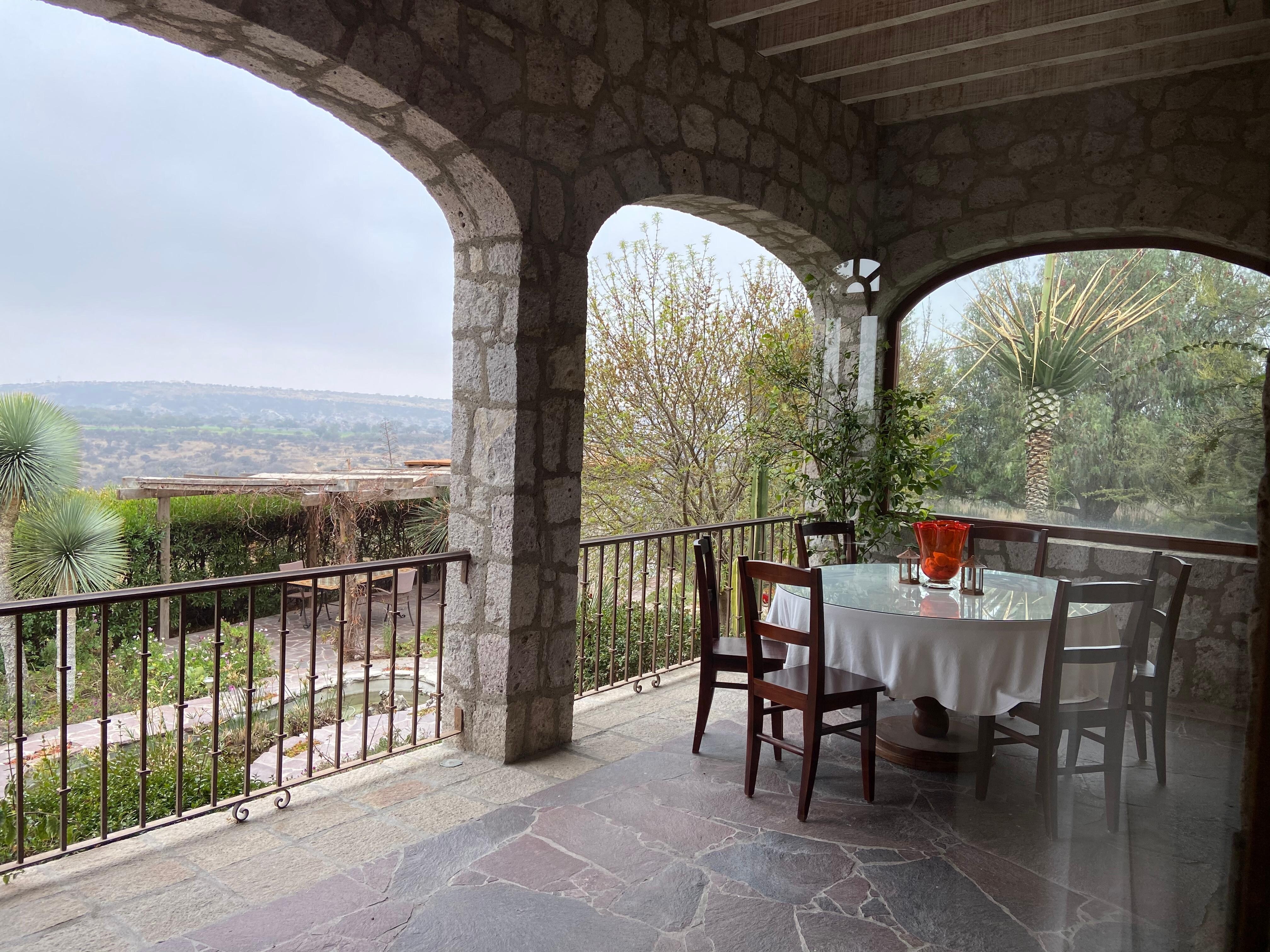 Area de comedor en terraza