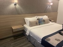 Spacious bedroom