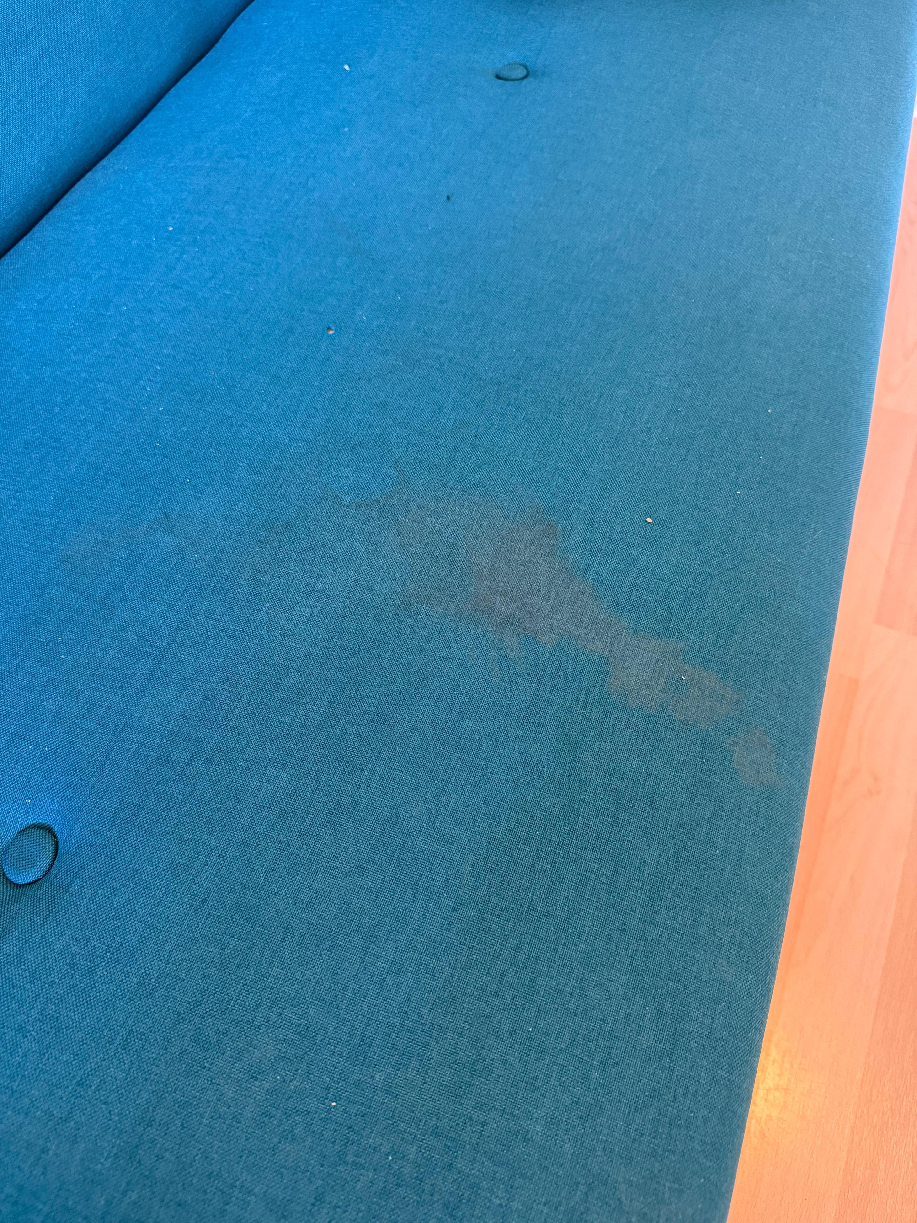 Flecken auf der Couch
