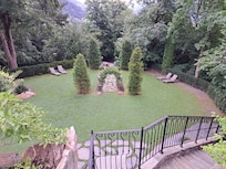 Blick auf den schönen Park